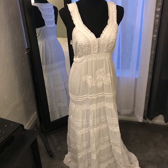 Moon Drops Dresses & Skirts - Moon Drops Long White Sun Dress